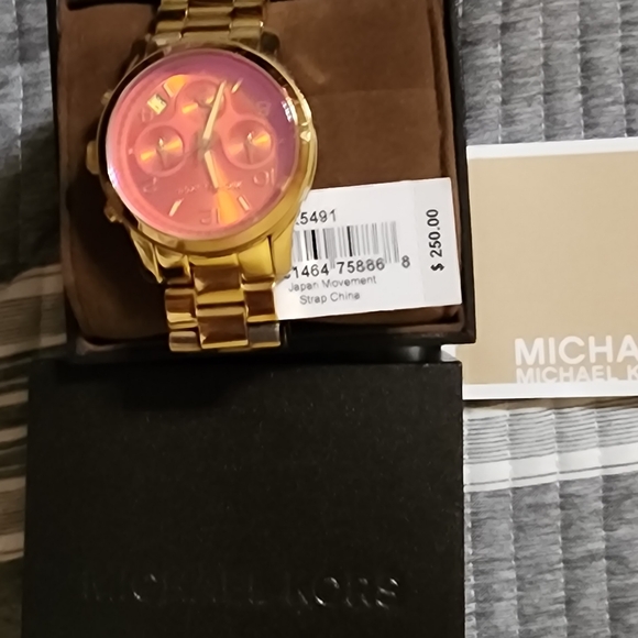 Authentic Michael kors Womens Watch ⌚️ - Picture 7 of 10